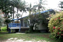 Easton Street - Holiday House - Fraser Island Accommodation - Queensland Bookings
