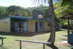 Fraser Island Accommodation - Elenora Units Outside