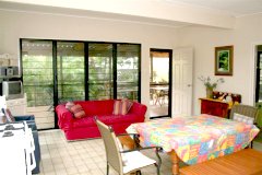 Fraser Island  Ryan's Bungalow Holiday House - Frasier Island Accommodation