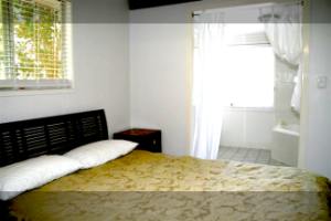 Fraser Island accommodation - Taxi House -  Main Bedroom
